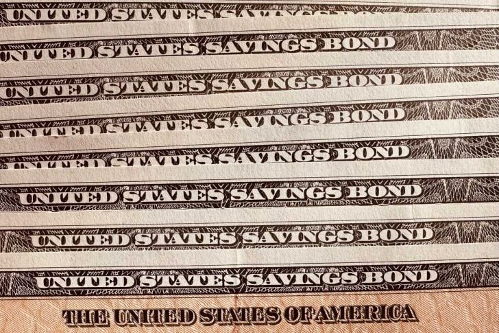 How to deposit savings bonds? 3 easy and quick ways