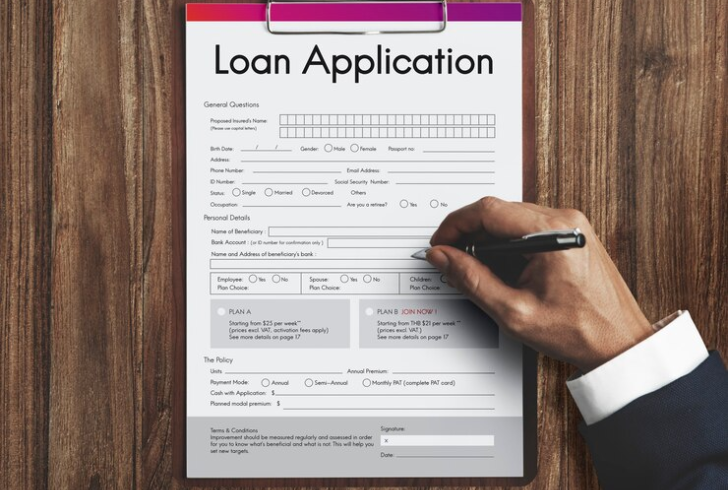 Image by rawpixel.com on Freepik | Apply for an Unsecured Loan: Simplified Process